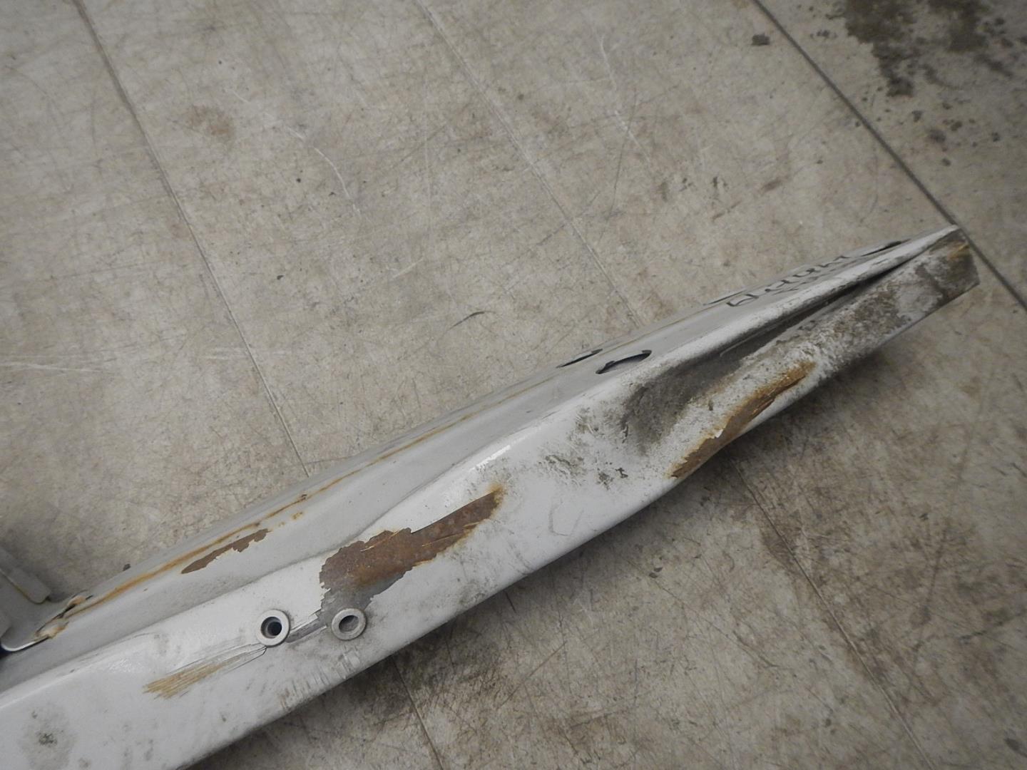 Усилитель переднего бампера