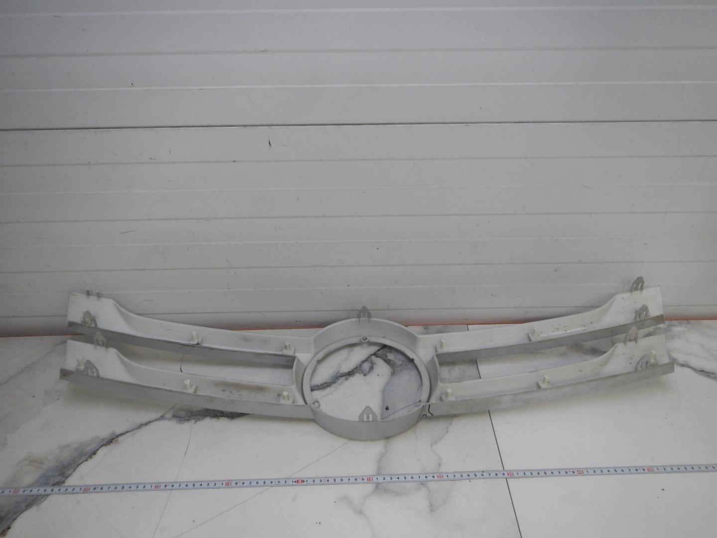 Накладка на решетку радиатора