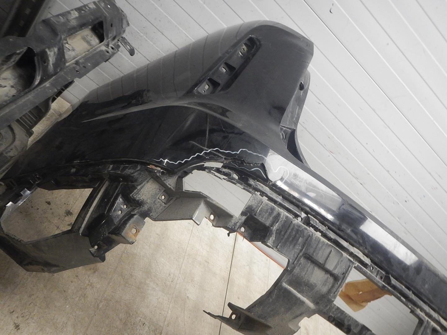 Бампер задний