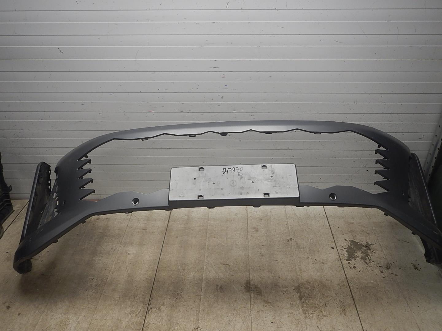 Бампер передний