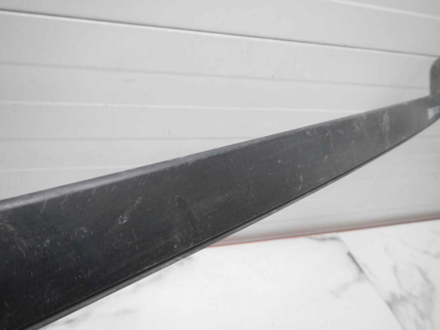 Молдинг лобового стекла