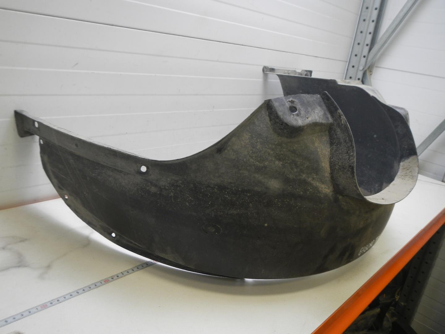 Локер передний правый