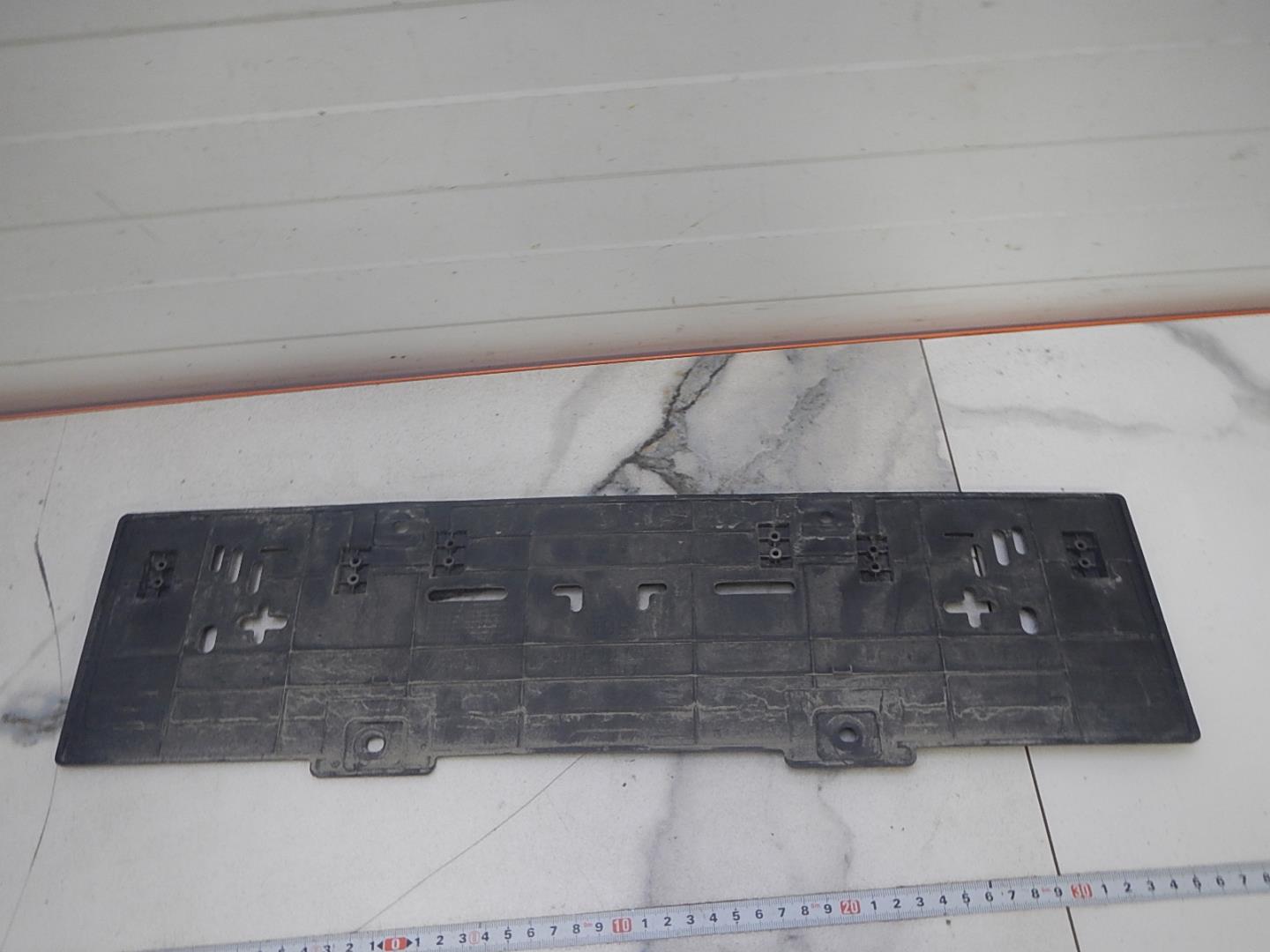 Накладка переднего бампера под номер