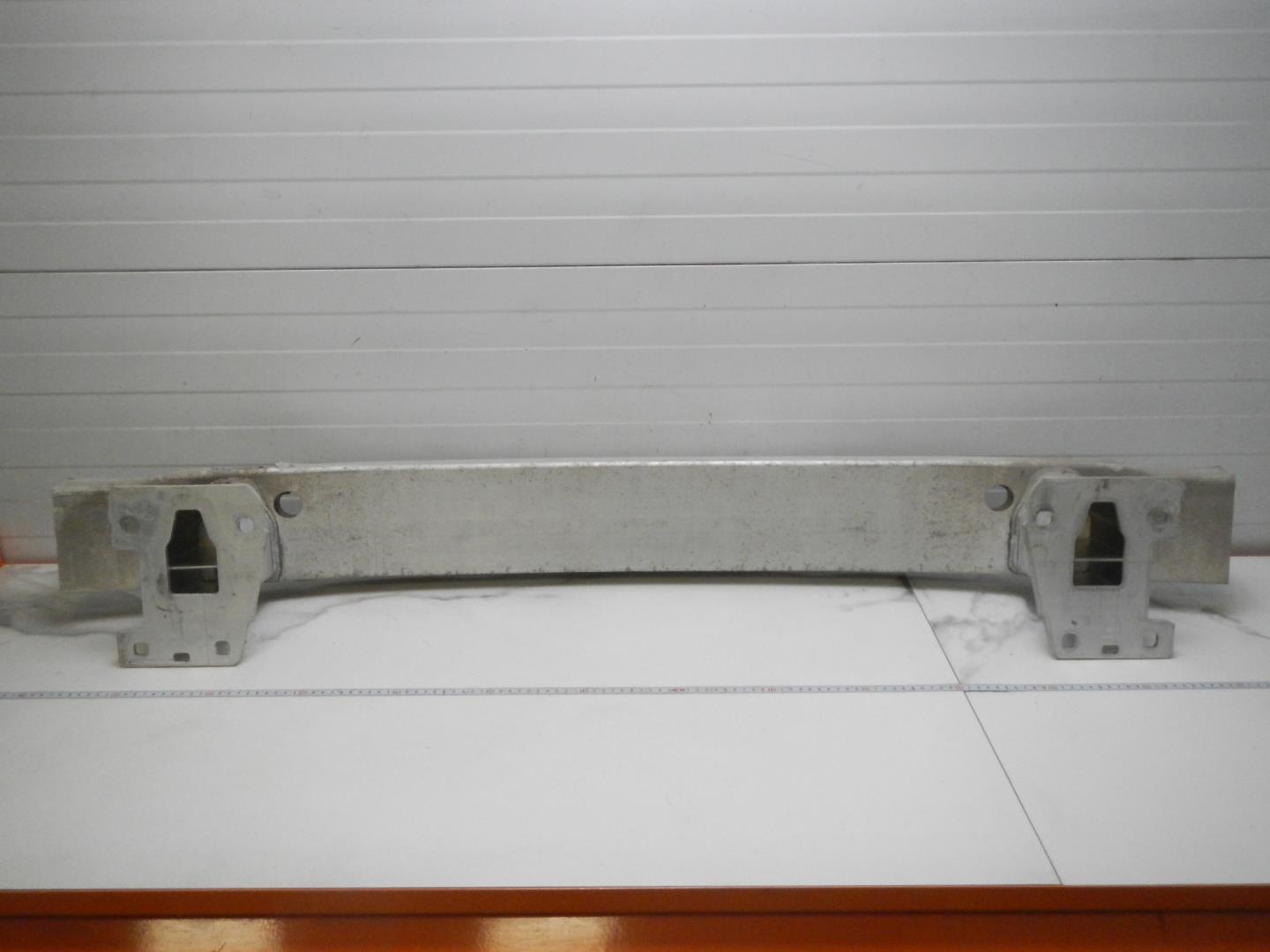 Усилитель заднего бампера