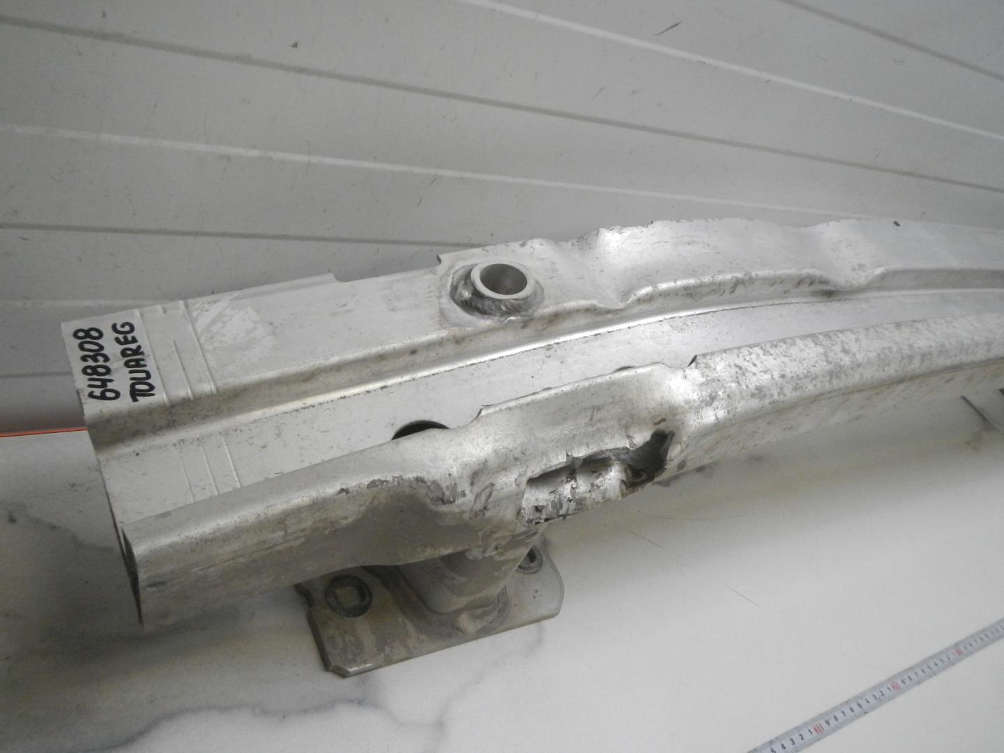 Усилитель заднего бампера