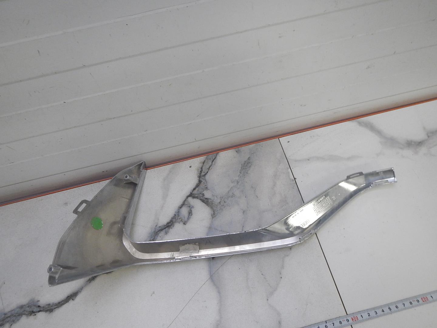 Молдинг заднего бампера