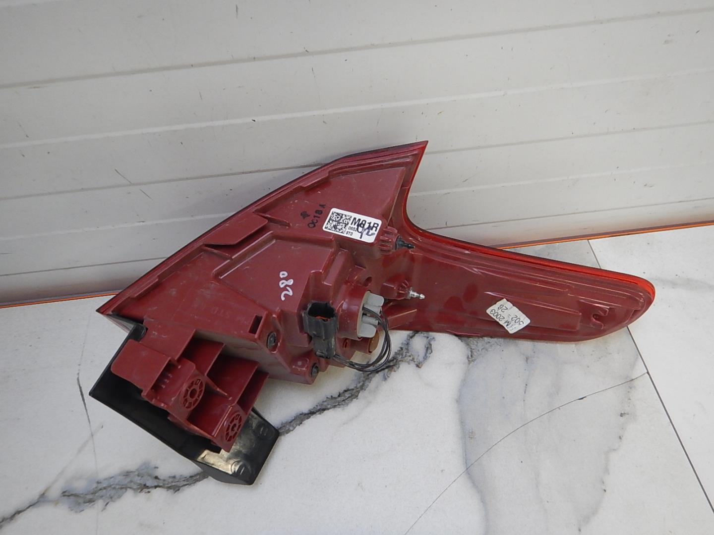 Фонарь задний правый