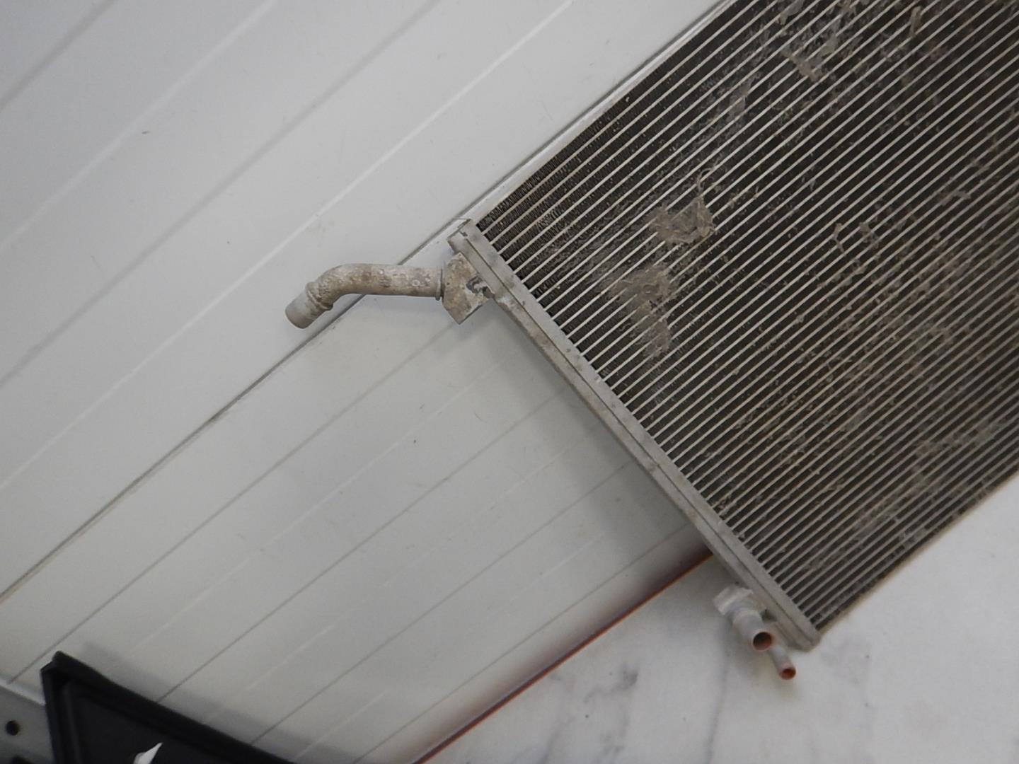 Радиатор охлаждения двигателя дополнительный