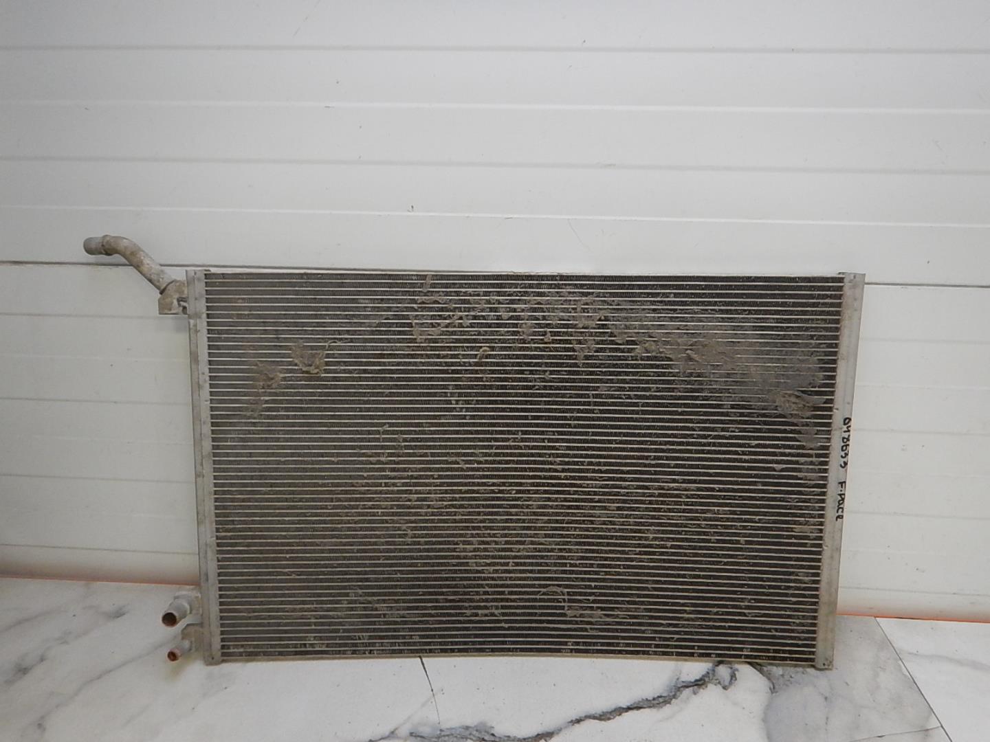 Радиатор охлаждения двигателя дополнительный