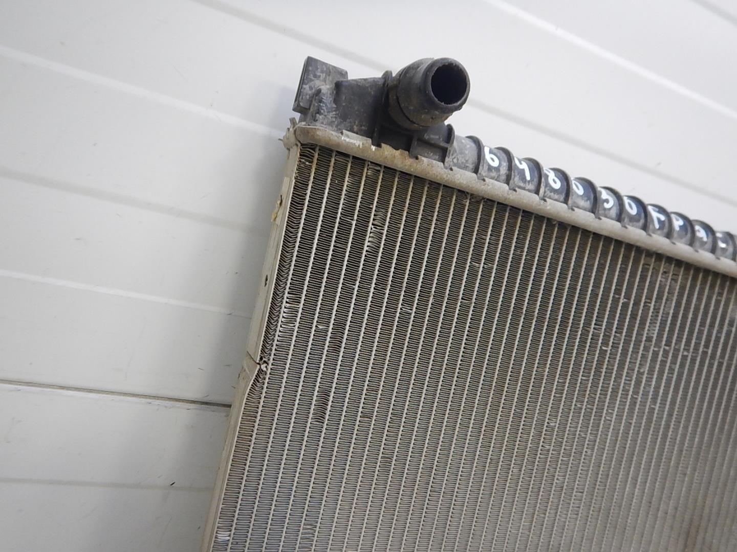 Радиатор охлаждения двигателя основной