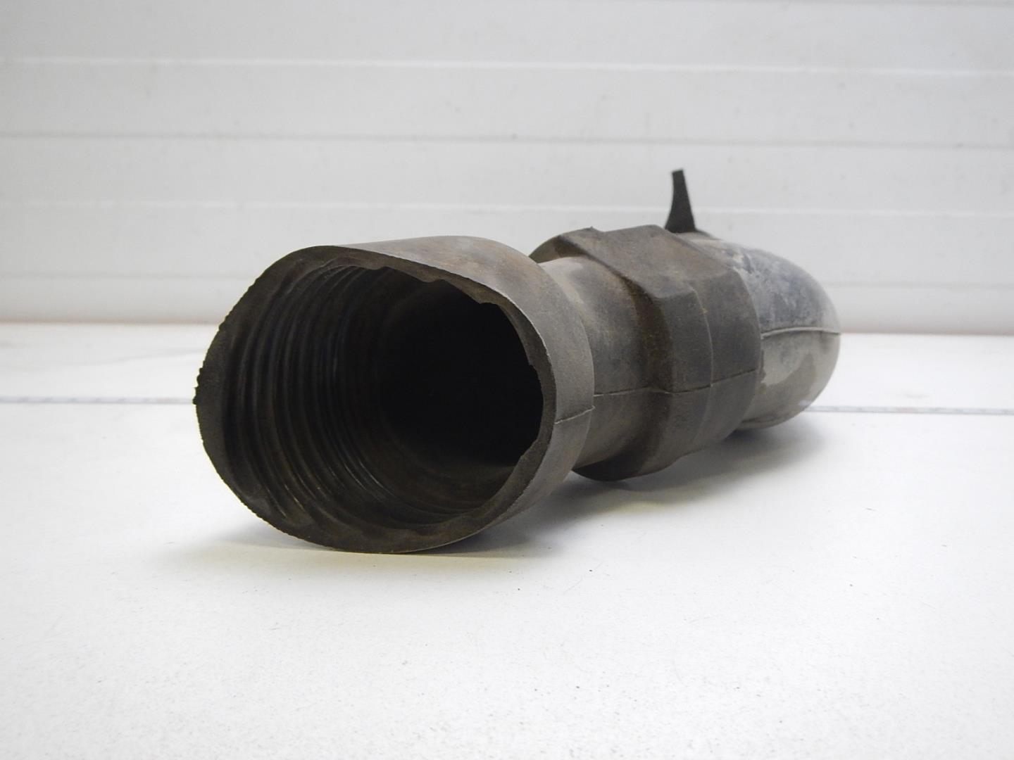 Патрубок воздушного фильтра