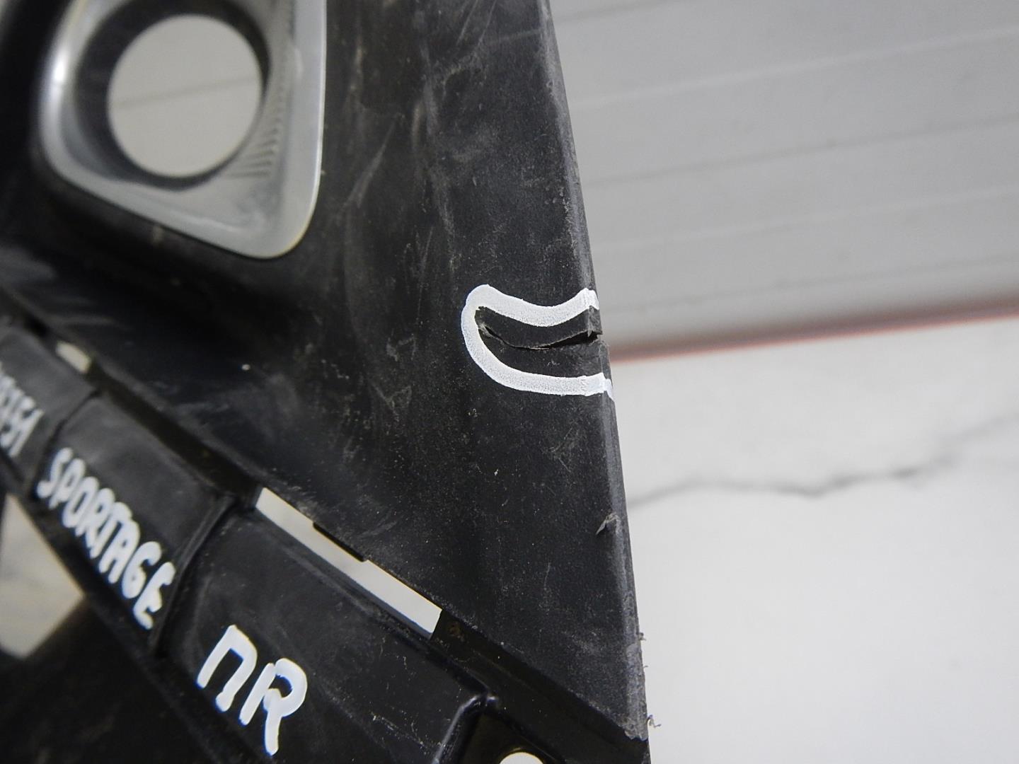 Решетка в бампер правая