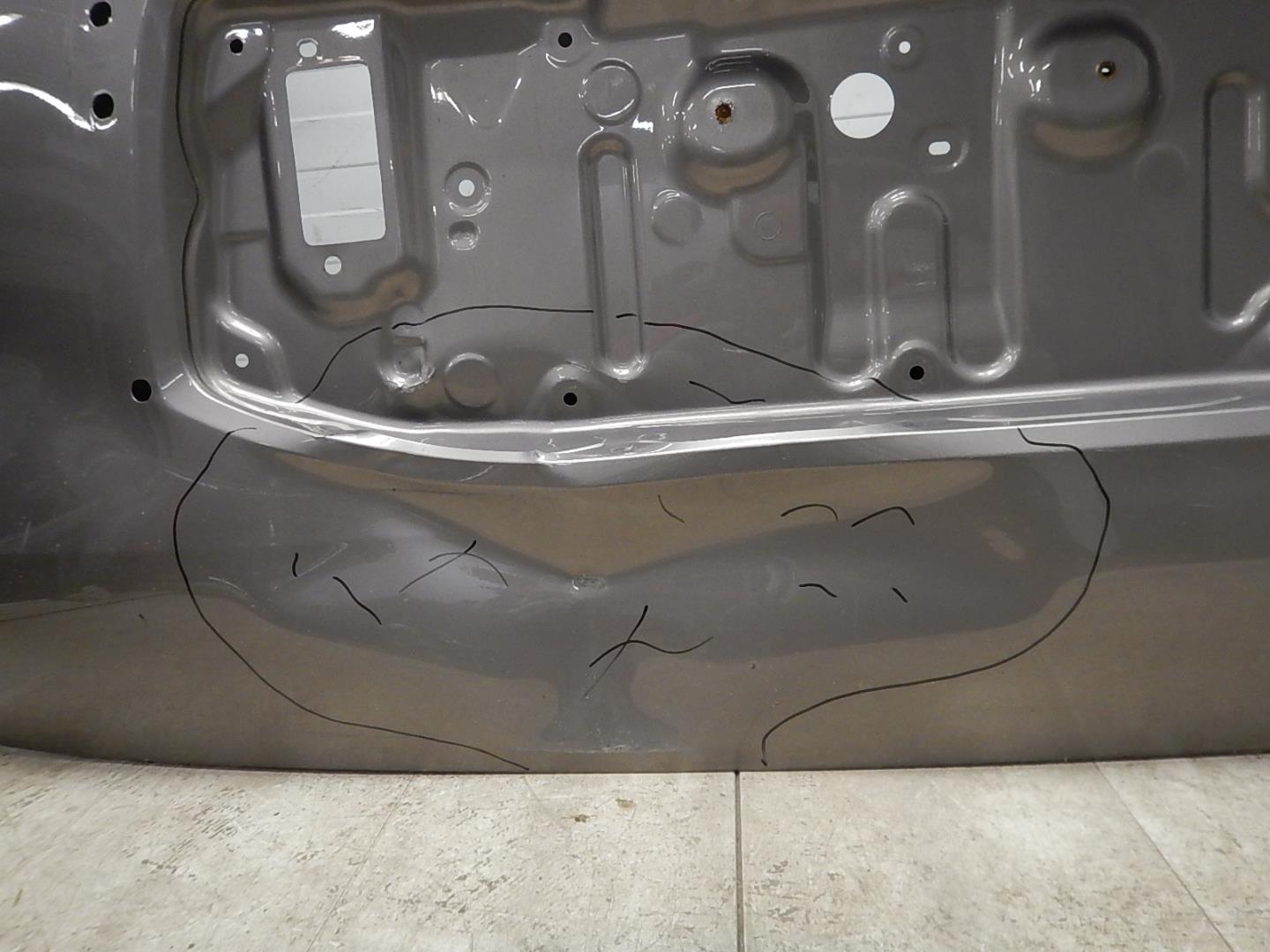 Дверь багажника