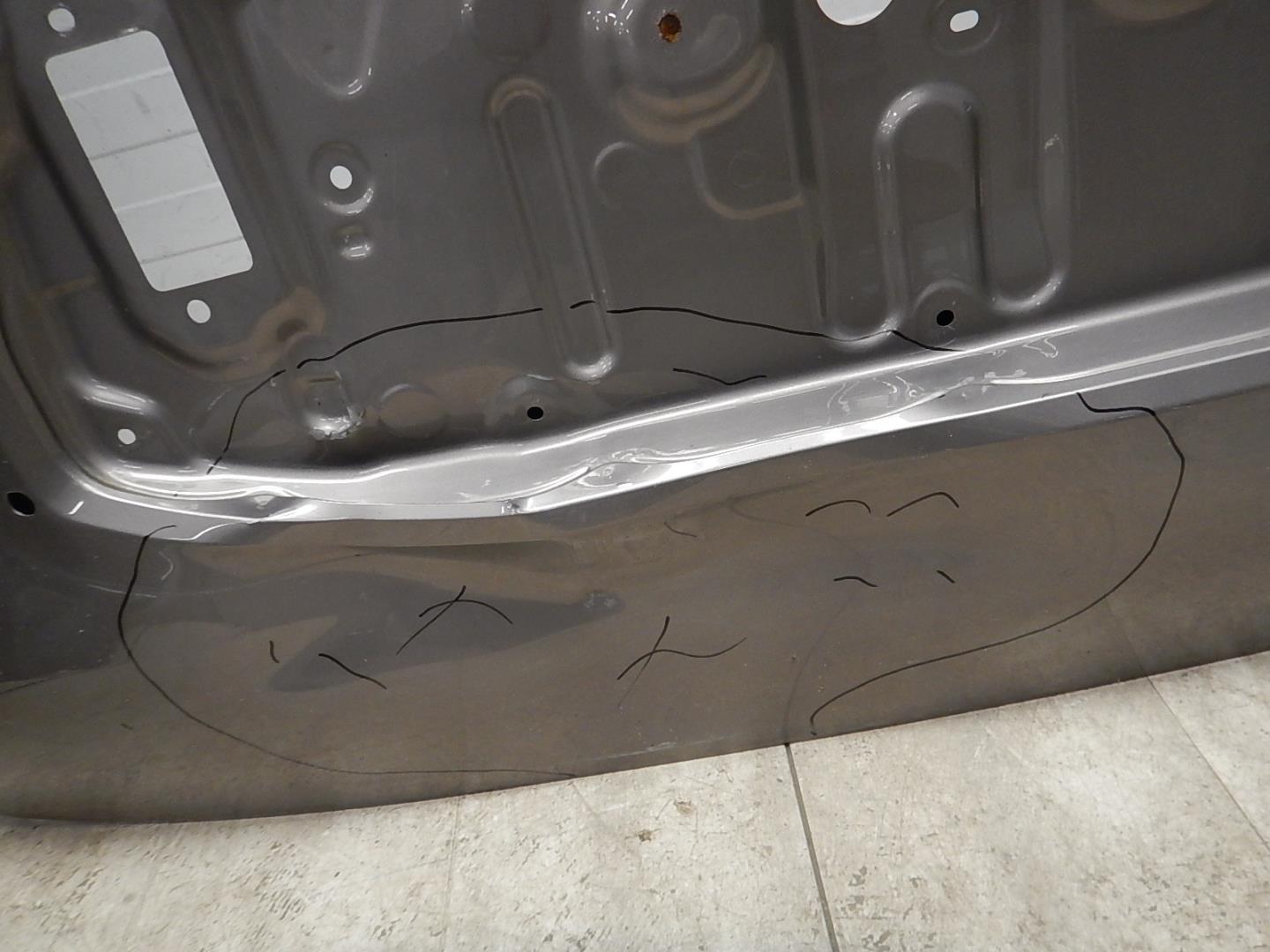 Дверь багажника