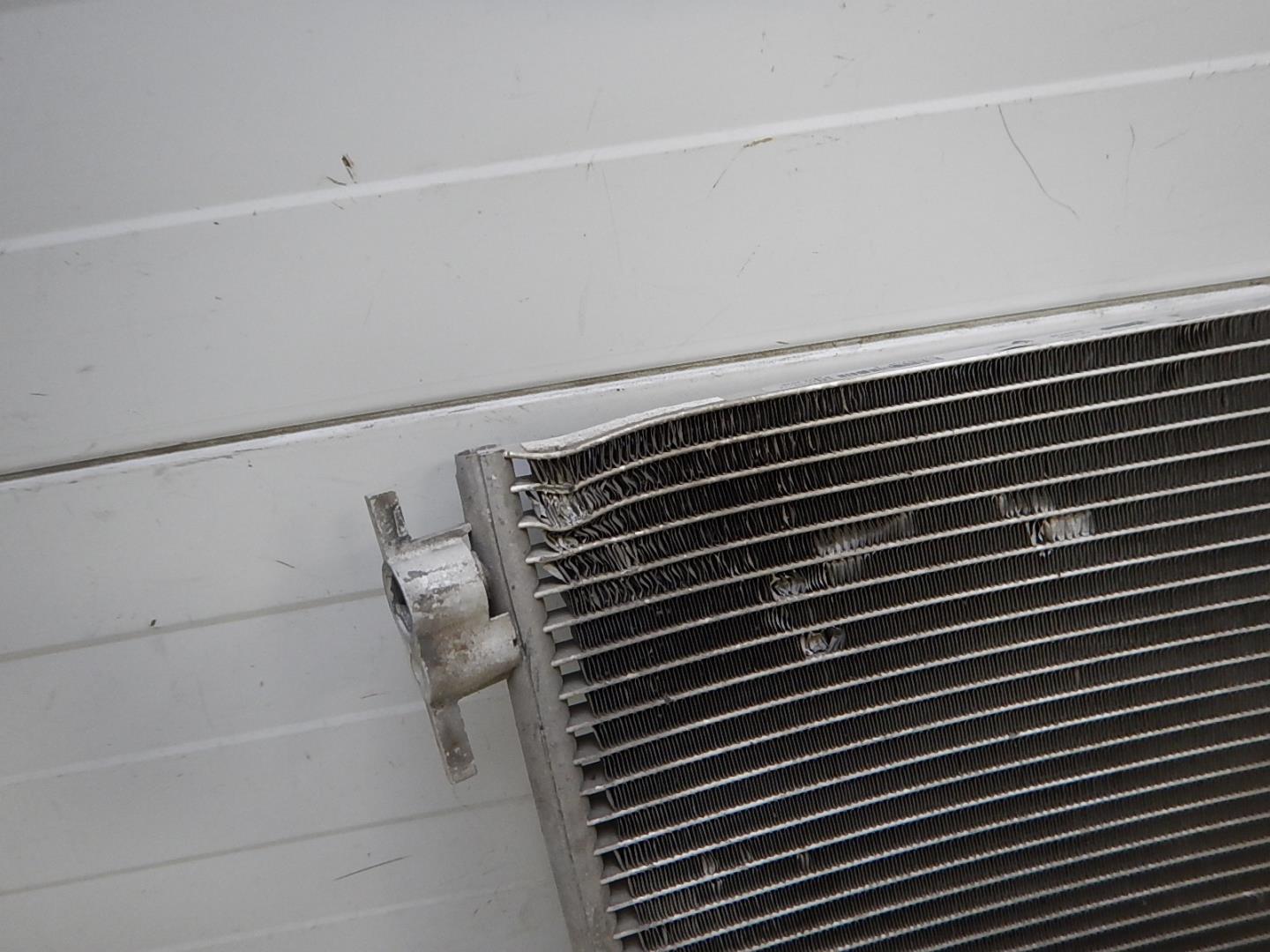 Радиатор кондиционера / конденсер