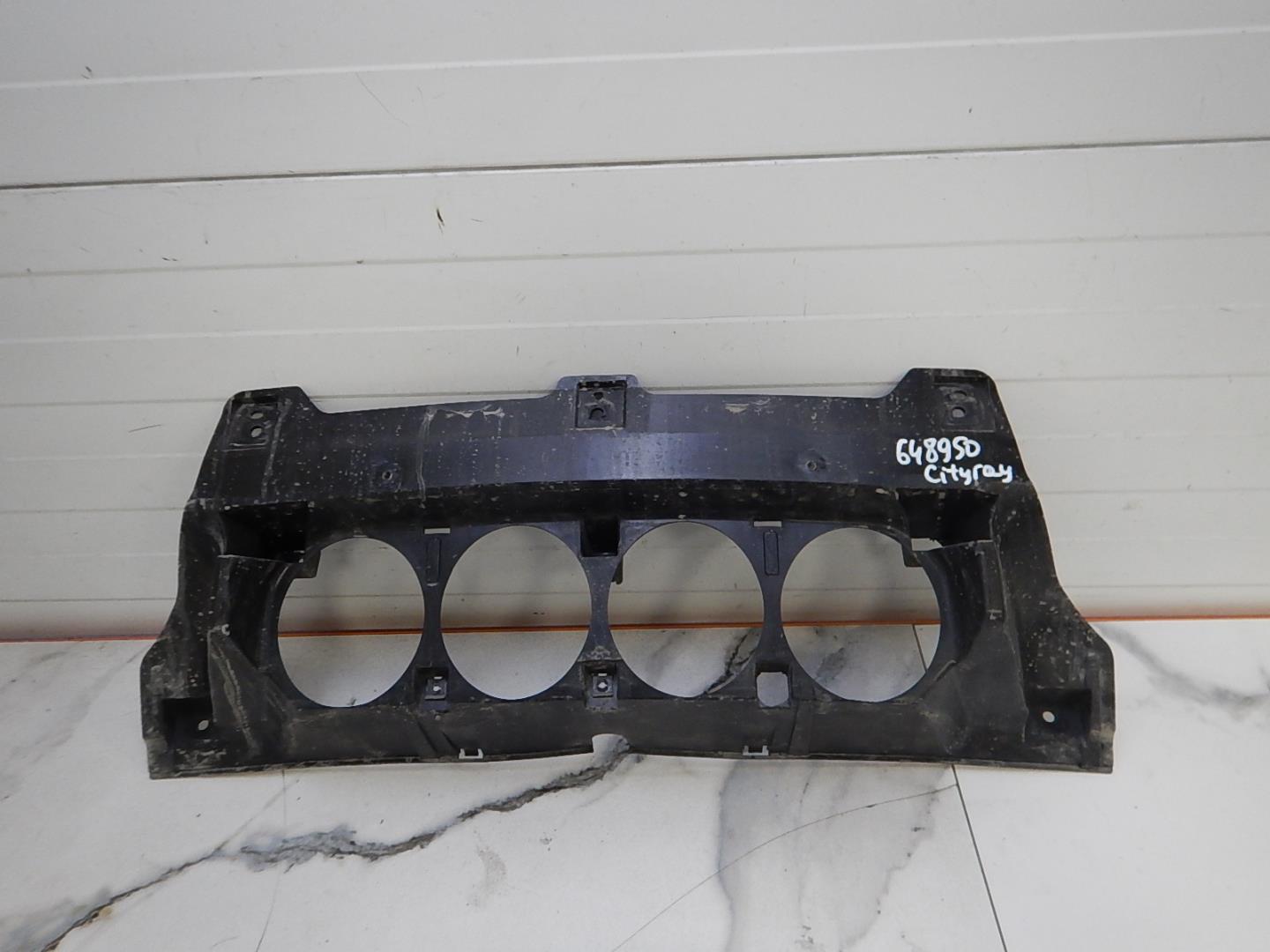 Кронштейн заднего бампера