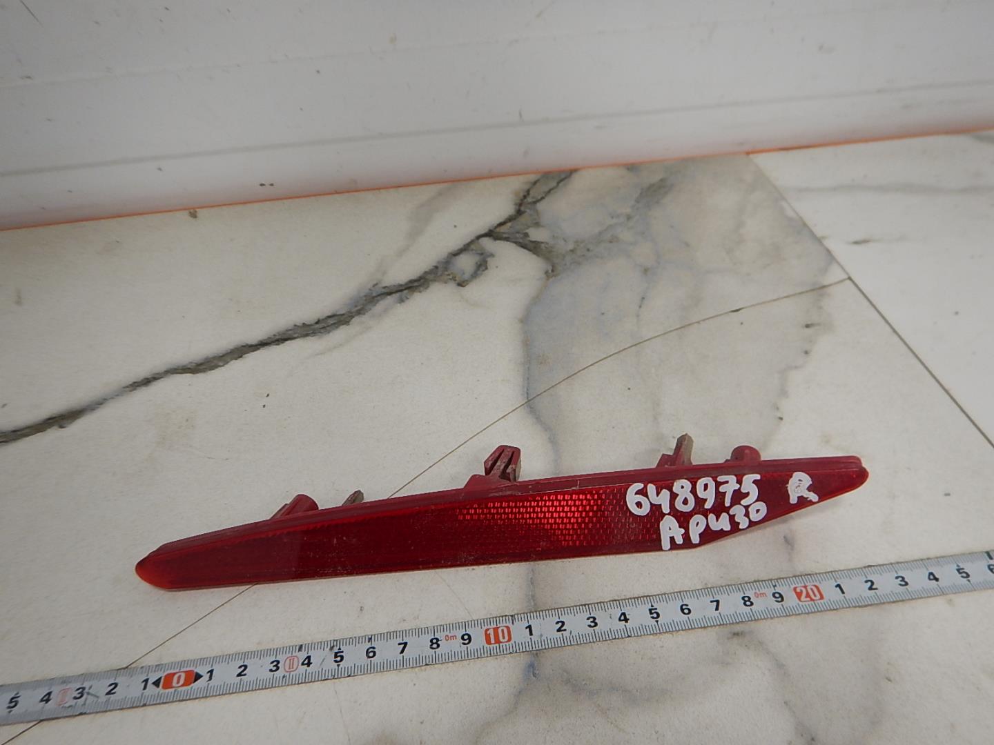 Отражатель в бампер задний правый