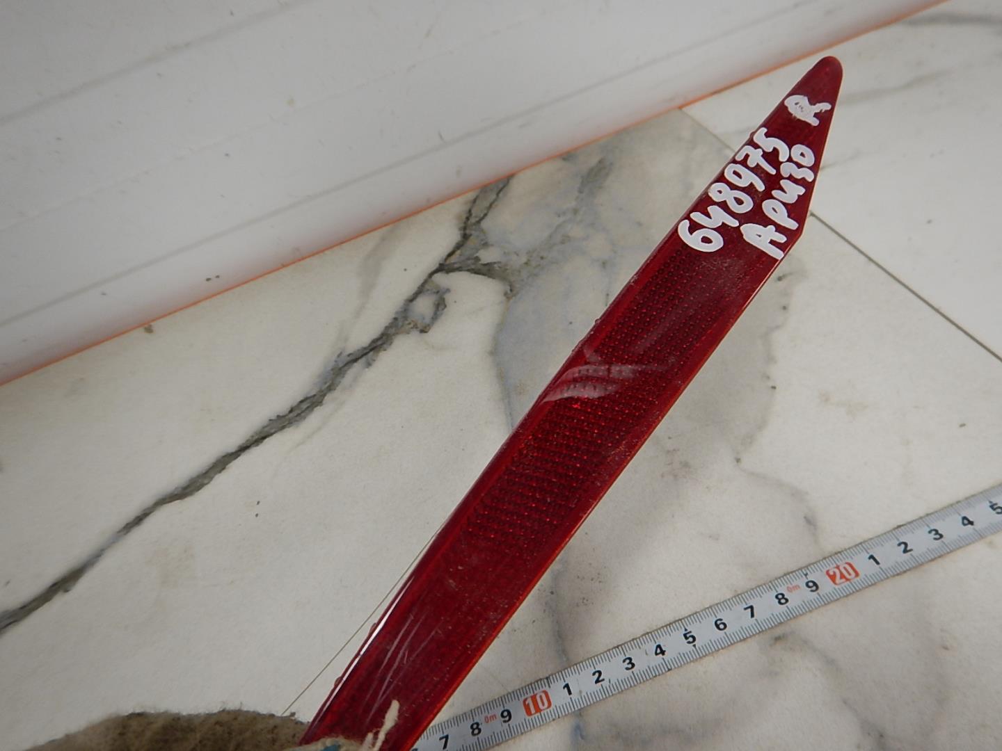 Отражатель в бампер задний правый