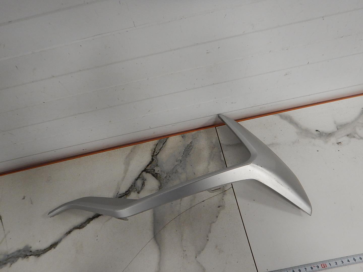 Молдинг заднего бампера