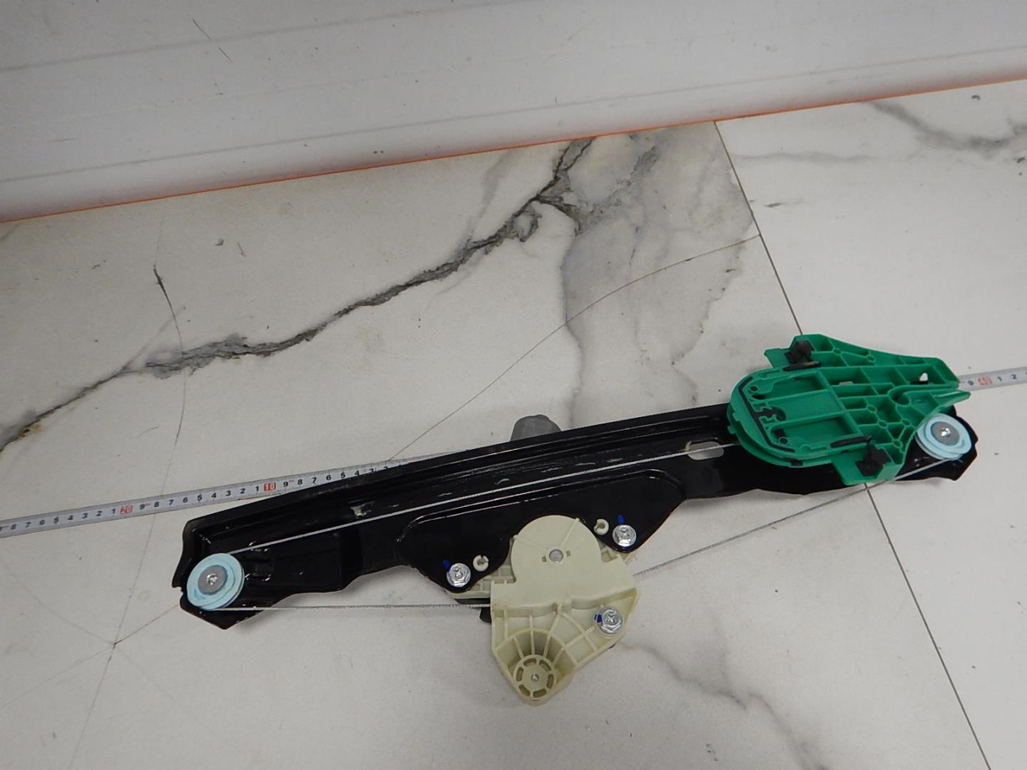 Стеклоподъемник электр. задний левый