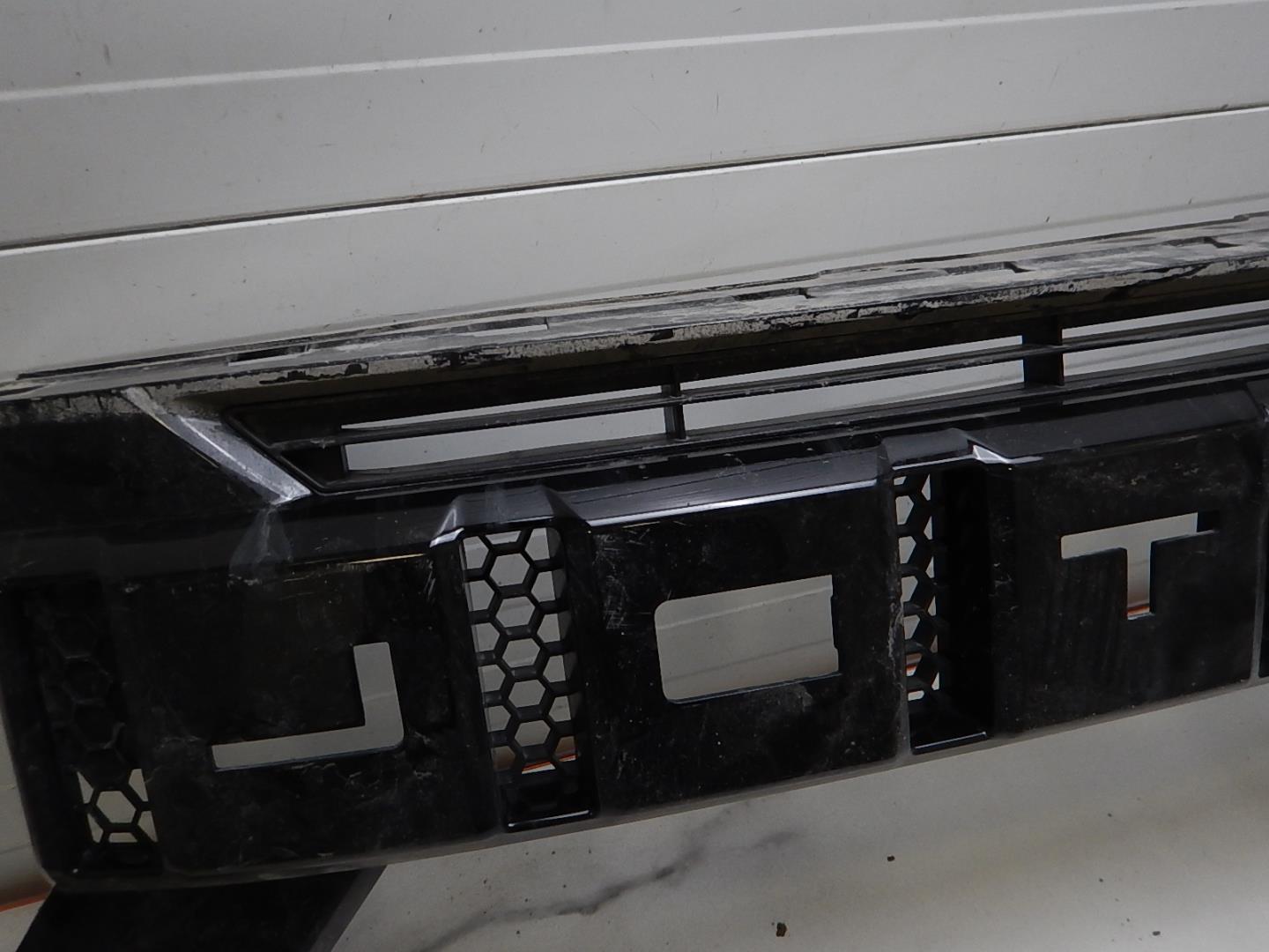 Решетка радиатора