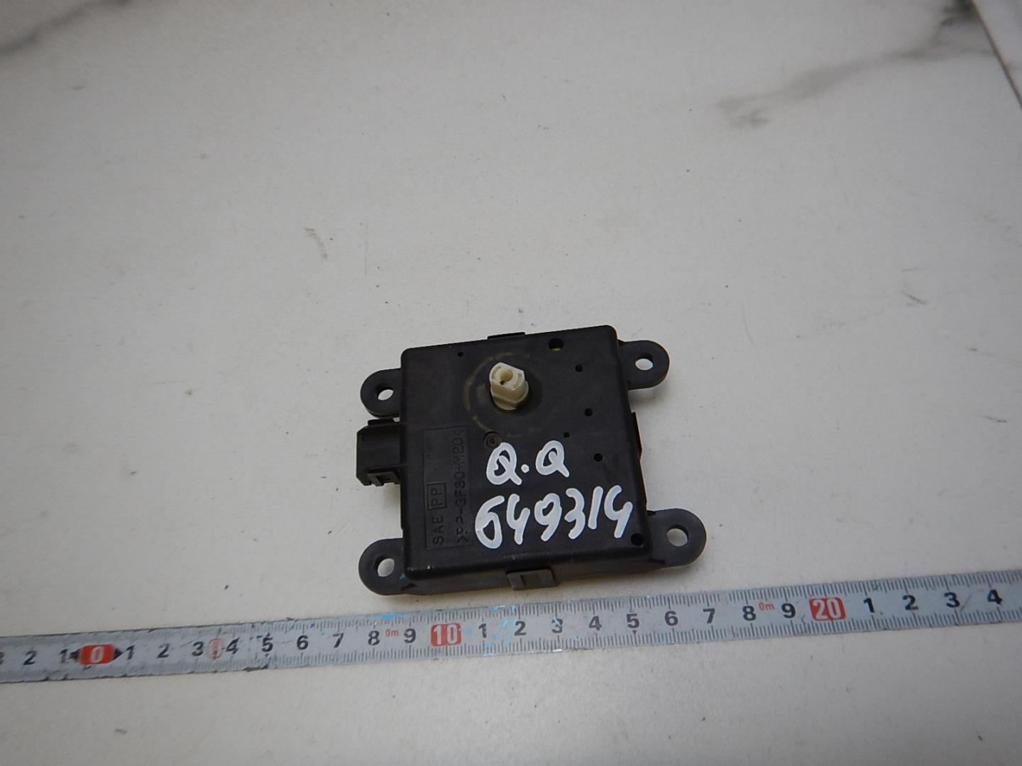 Моторчик заслонки печки