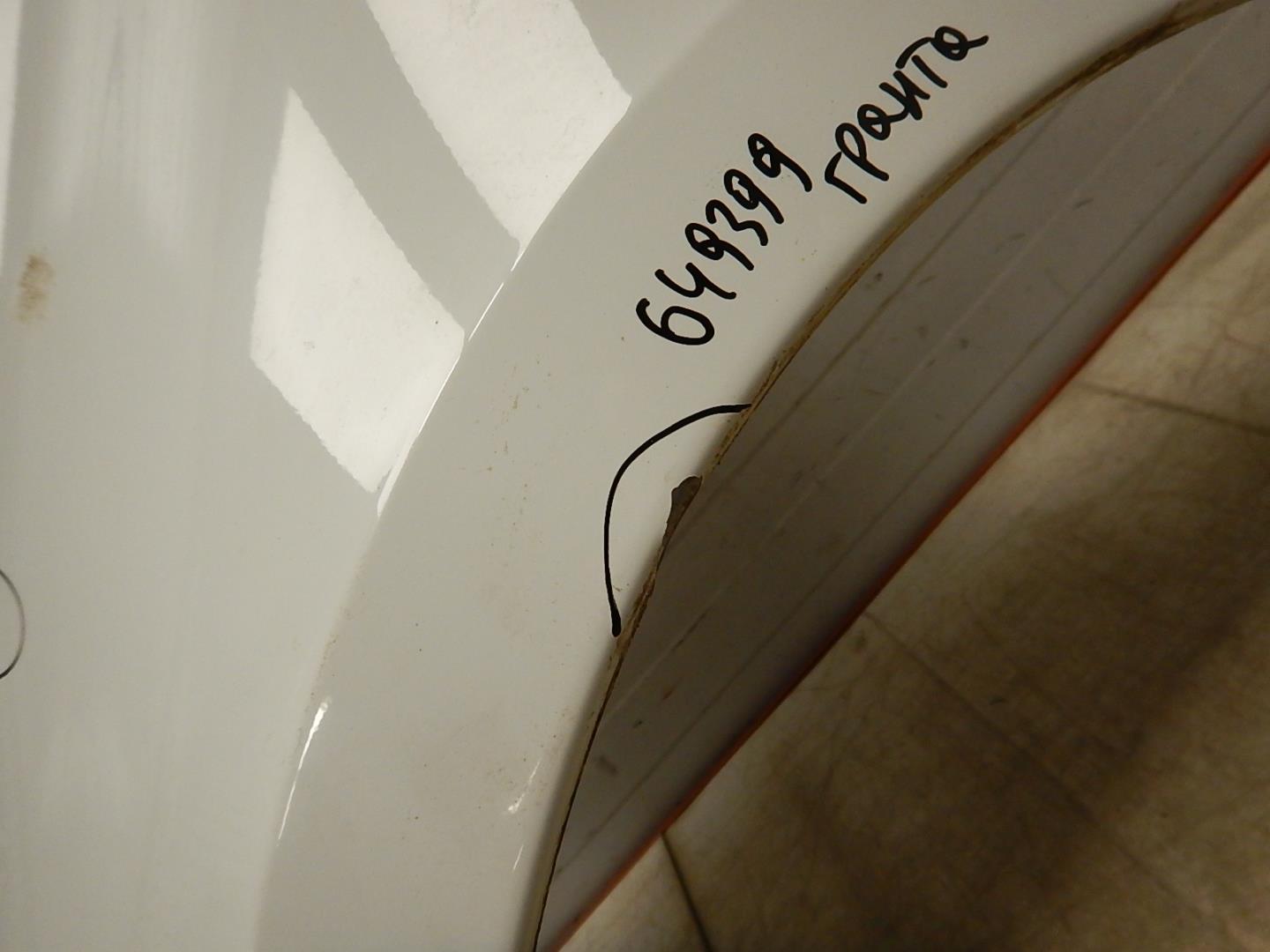 Крыло переднее левое