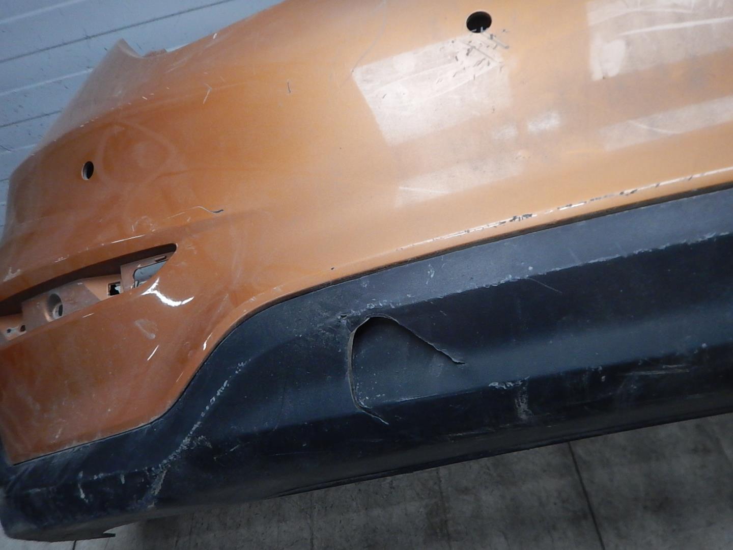 Бампер задний