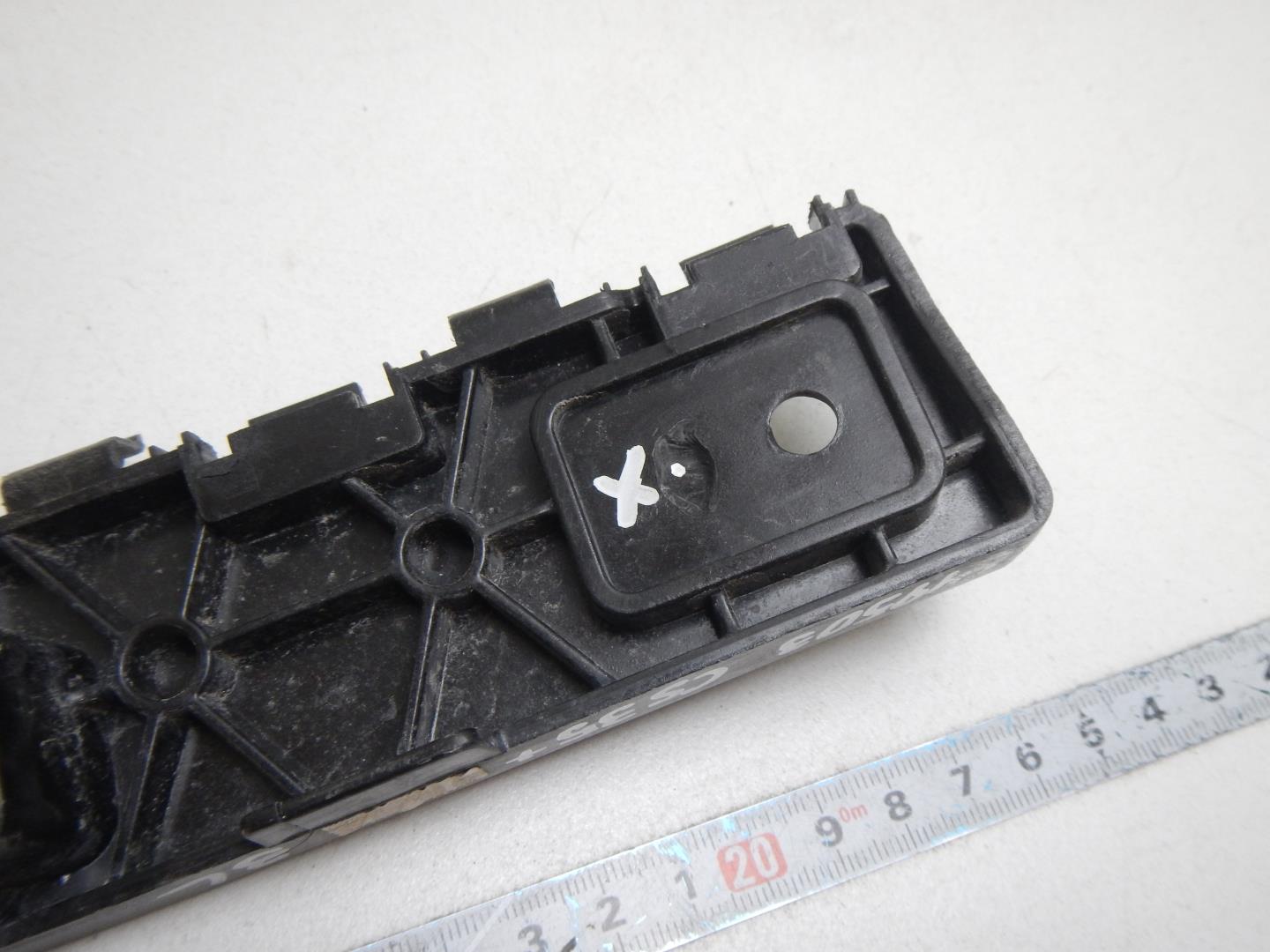 Кронштейн заднего бампера левый