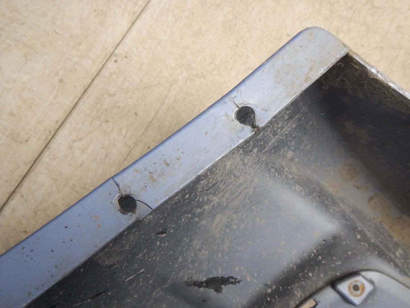 Бампер задний