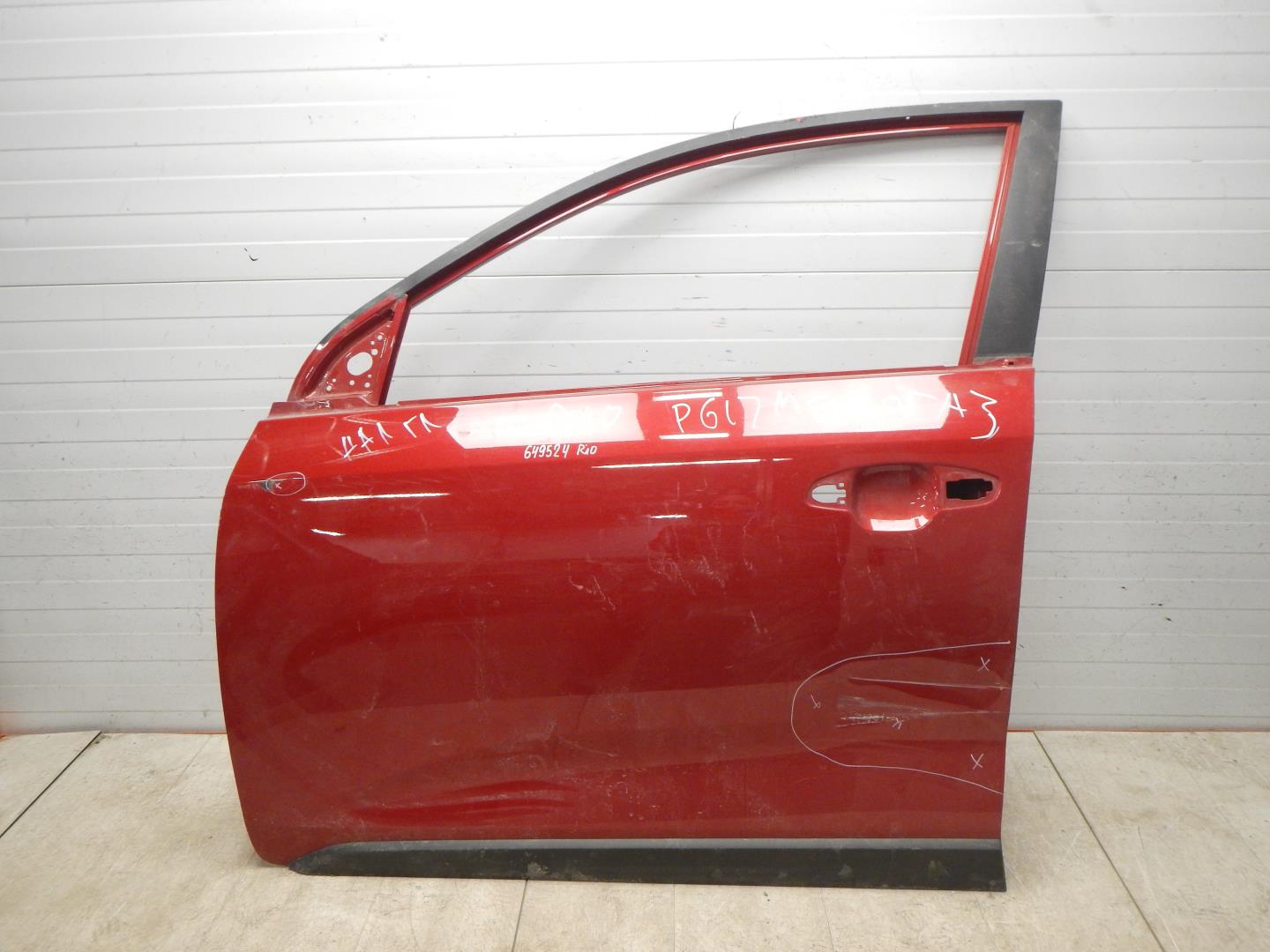 Дверь передняя левая