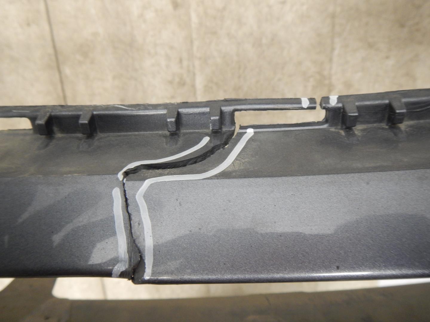 Бампер передний