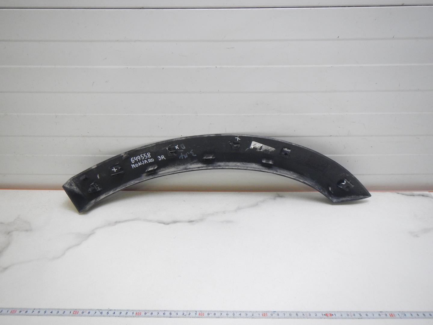 Накладка двери задней правой