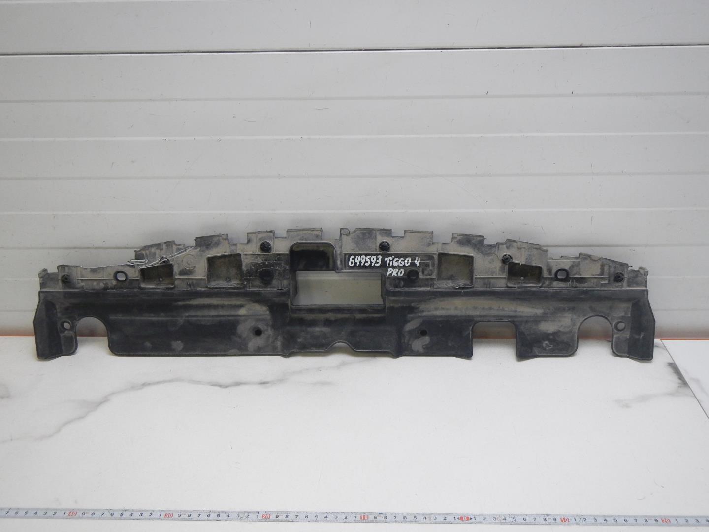 Кожух замка капота