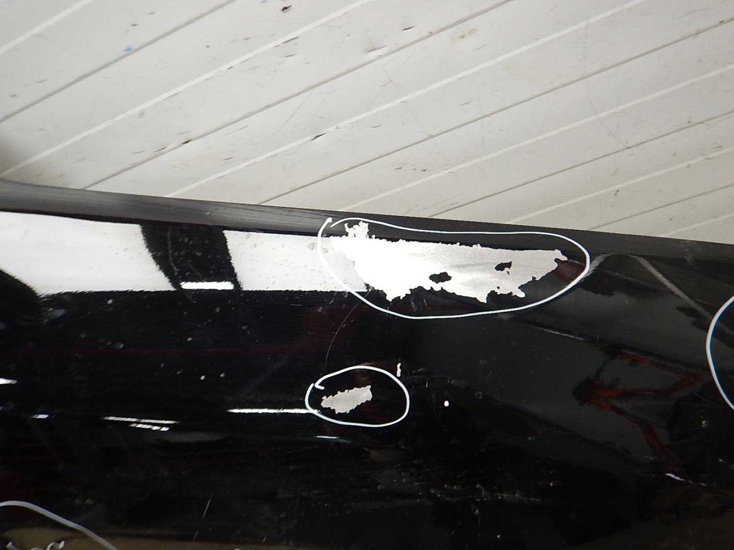 Крыло переднее правое