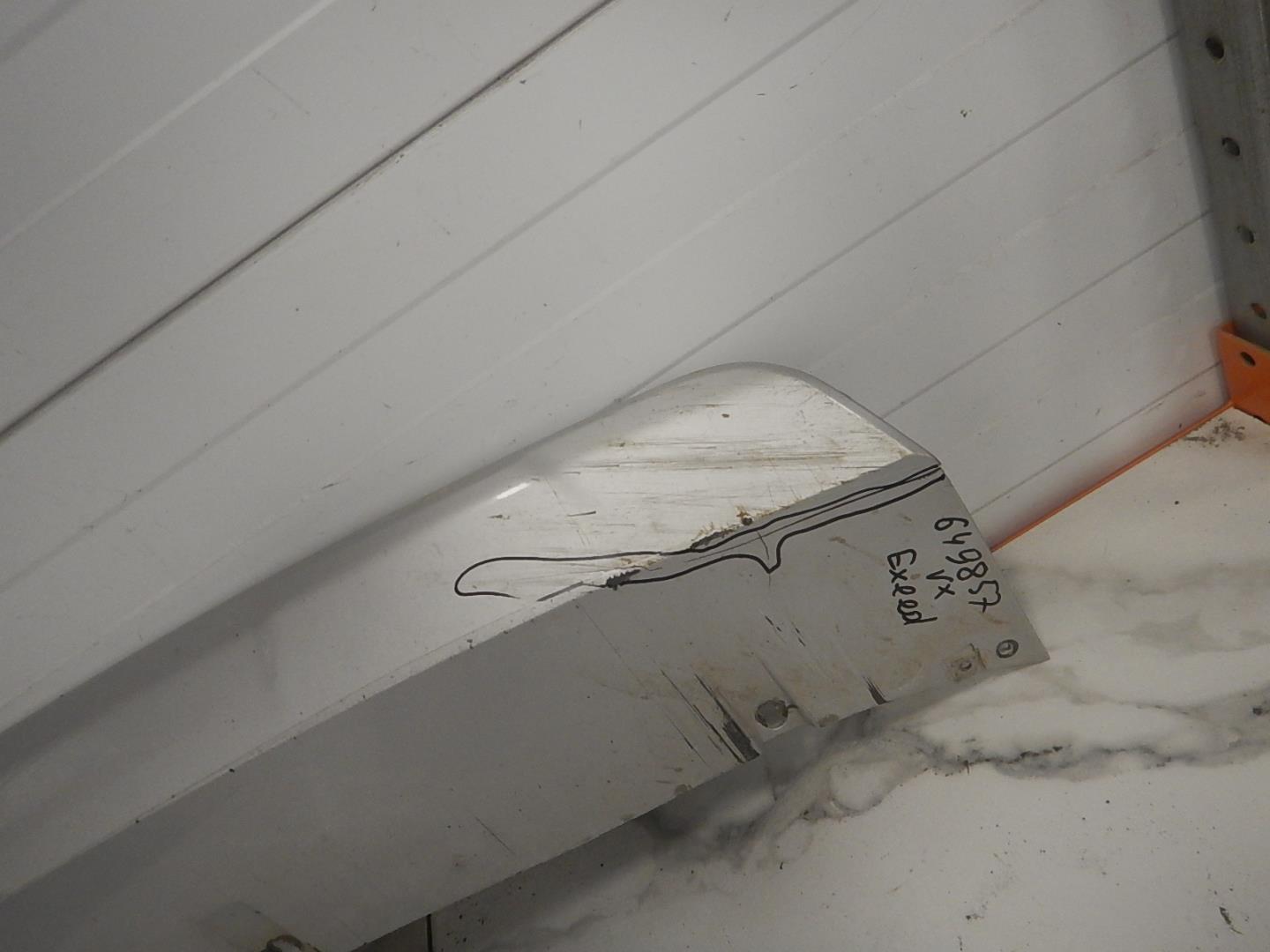 Накладка переднего бампера