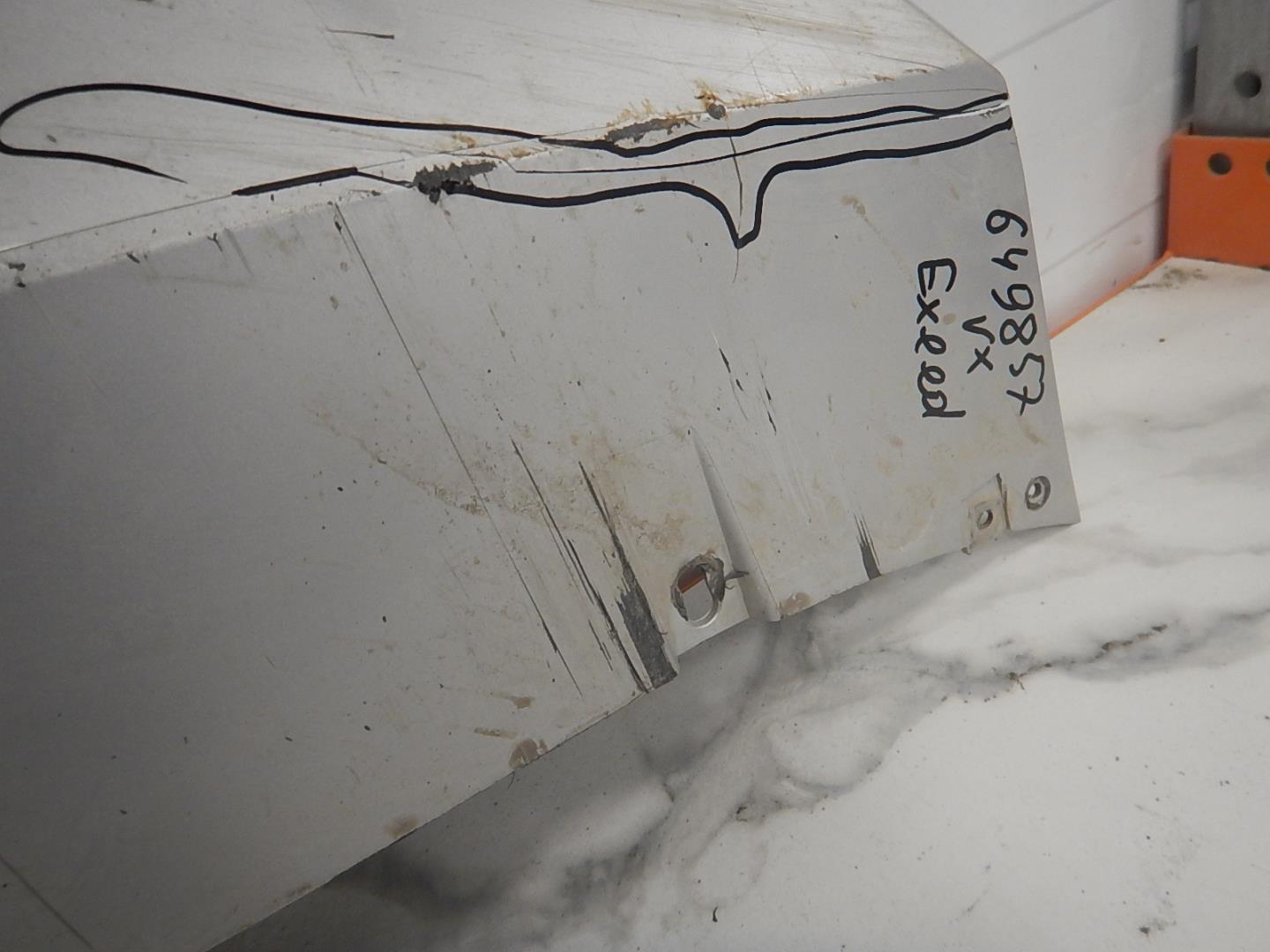 Накладка переднего бампера