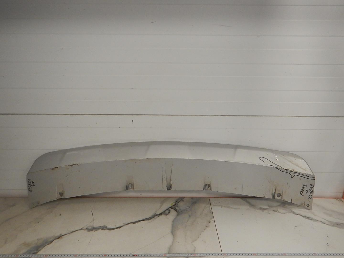 Накладка переднего бампера