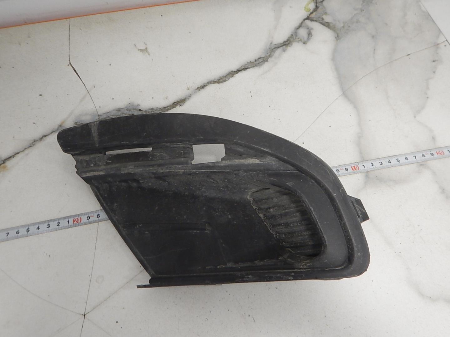 Решетка в бампер левая