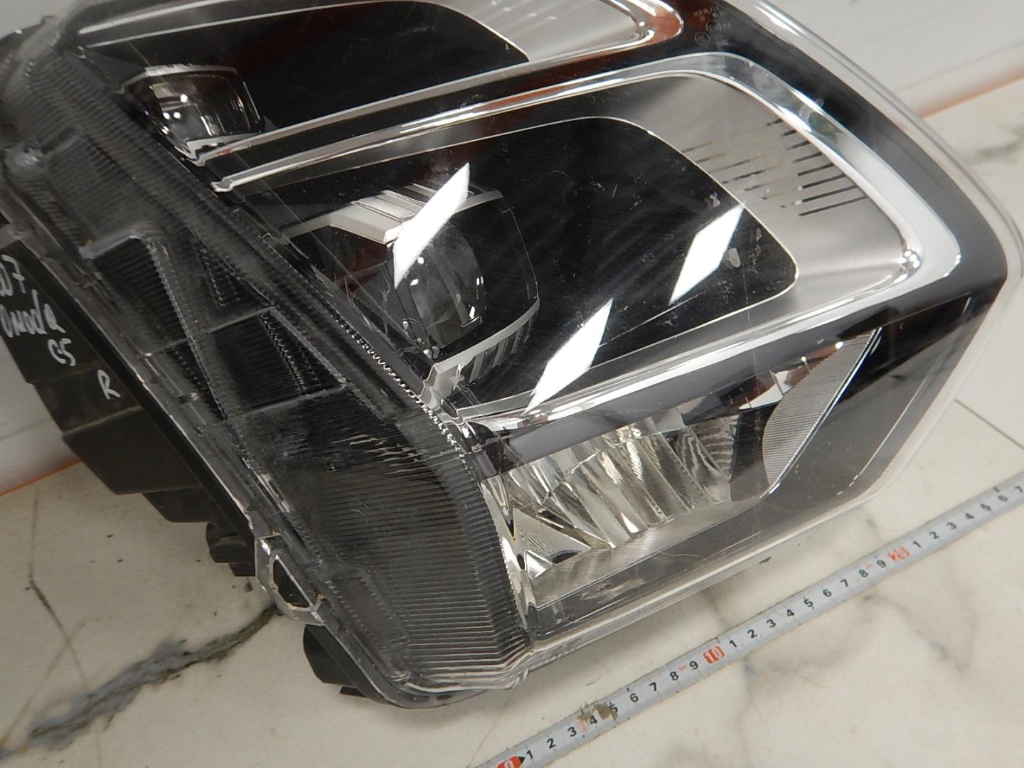 Фара правая