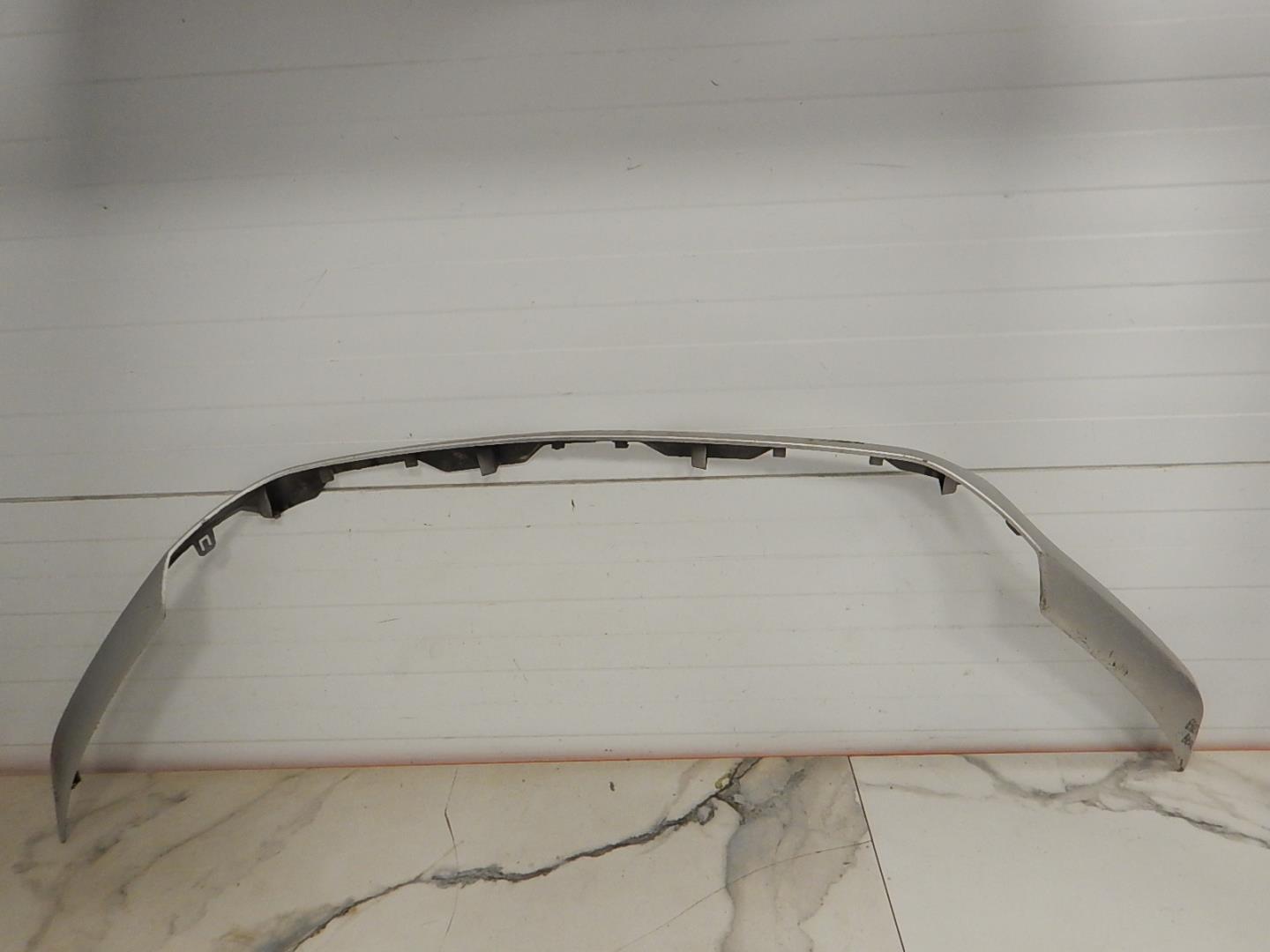 Накладка переднего бампера