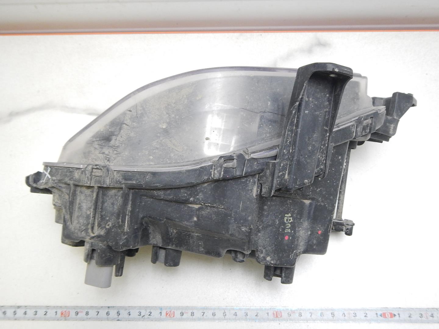 Фара противотуманная правая