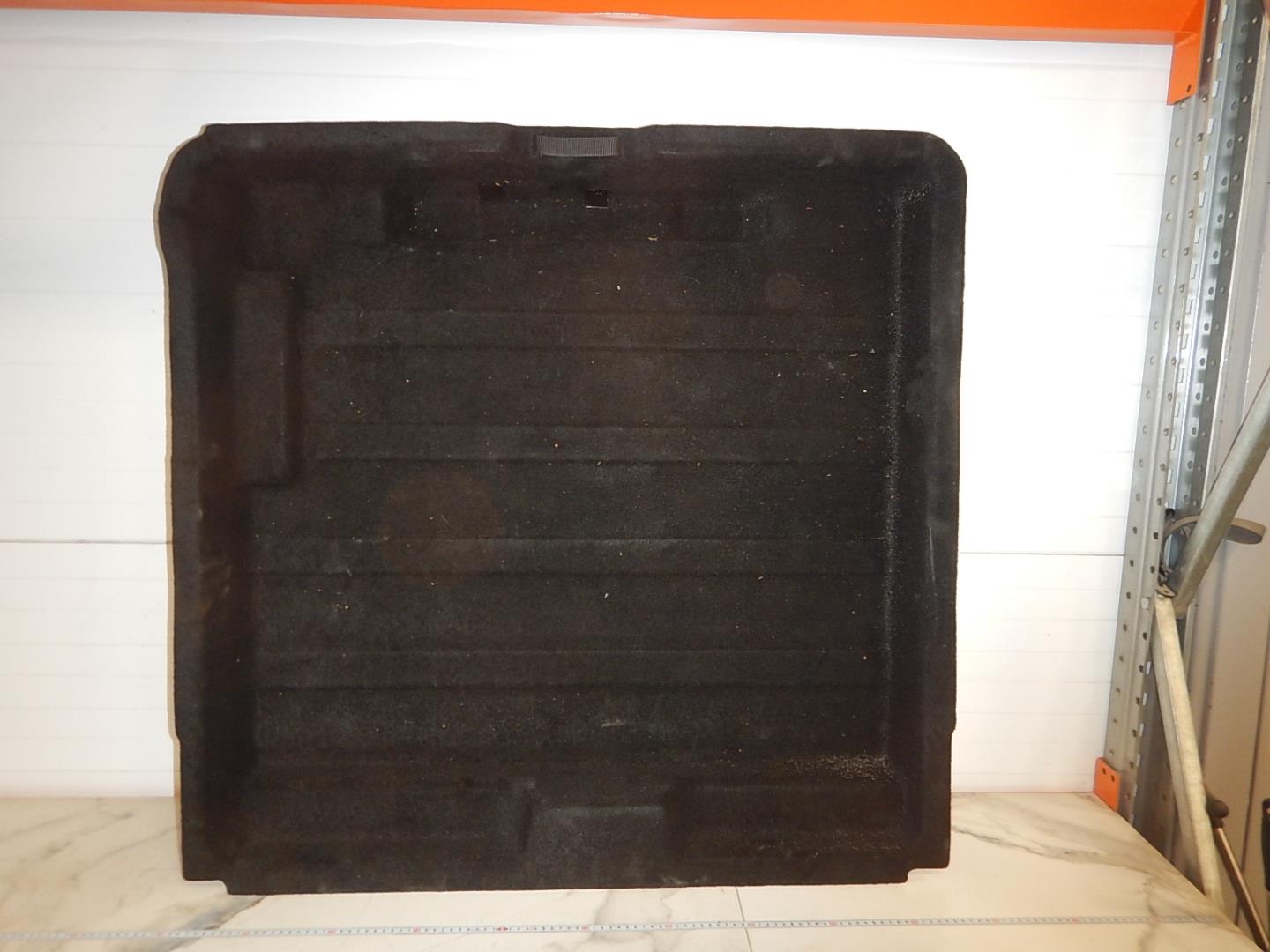 Пол багажника