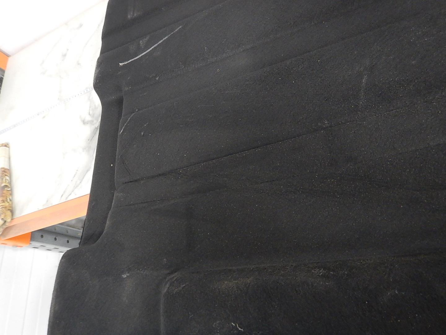 Пол багажника