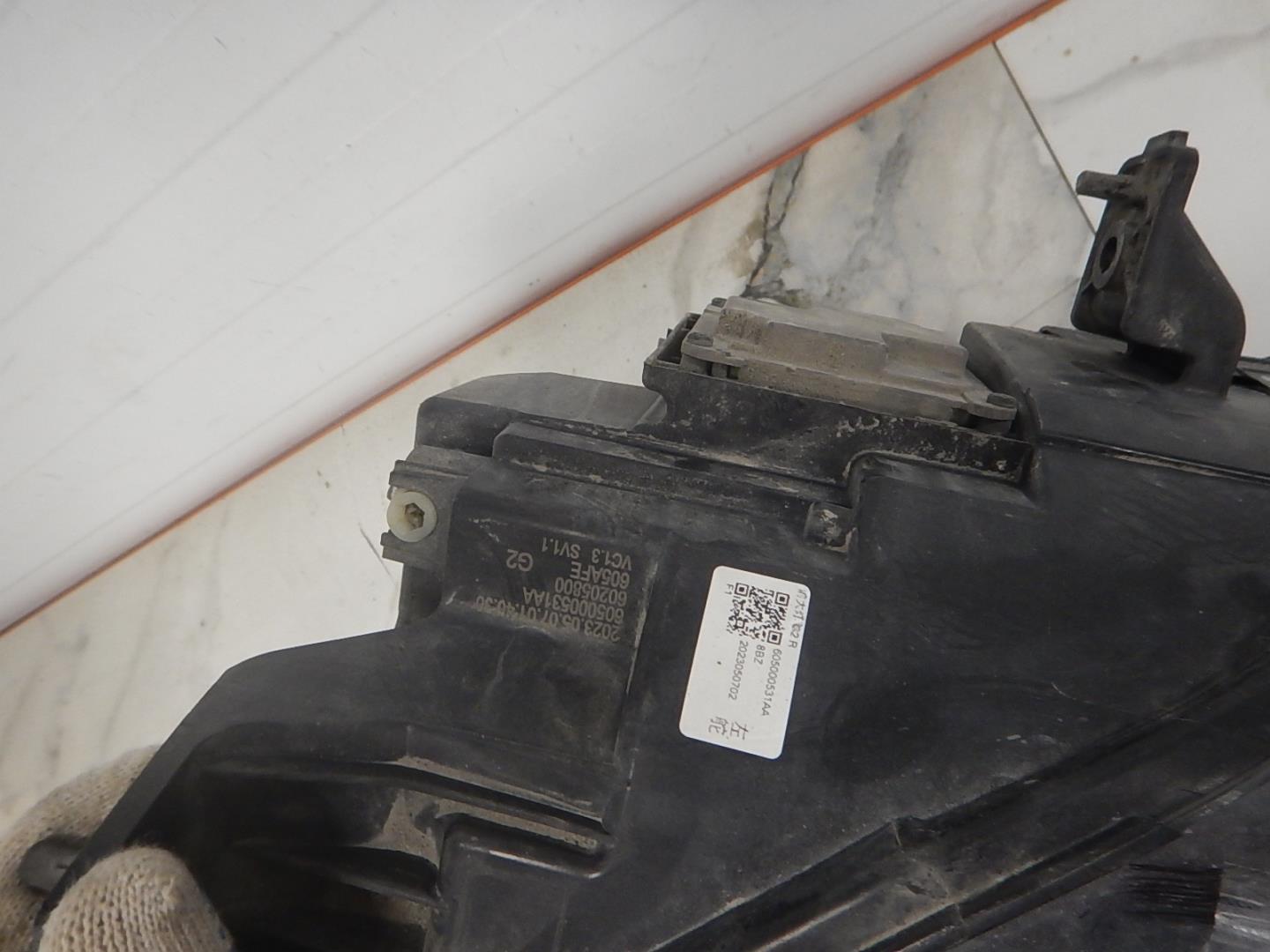 Фара правая