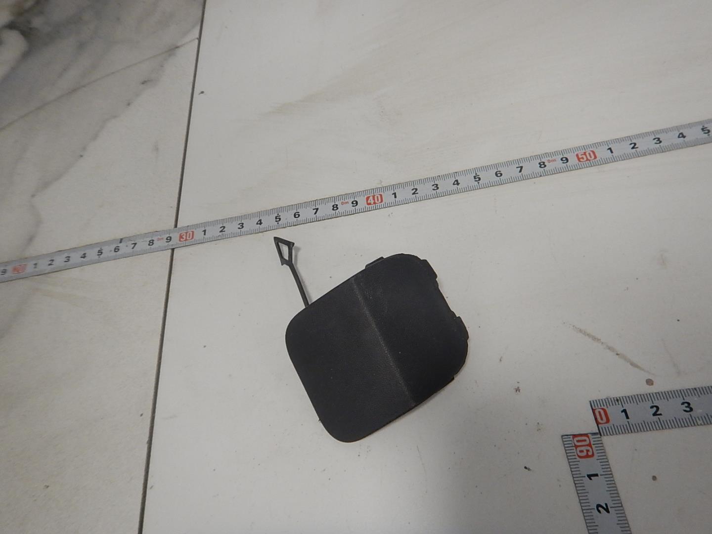 Заглушка буксировочного крюка