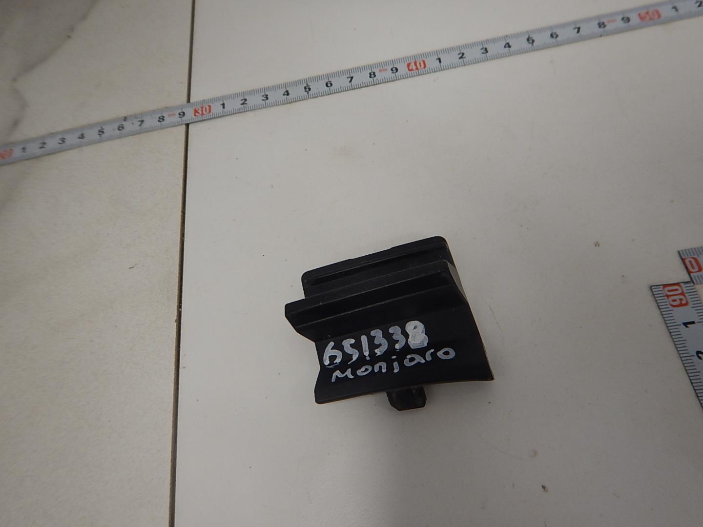 Заглушка буксировочного крюка