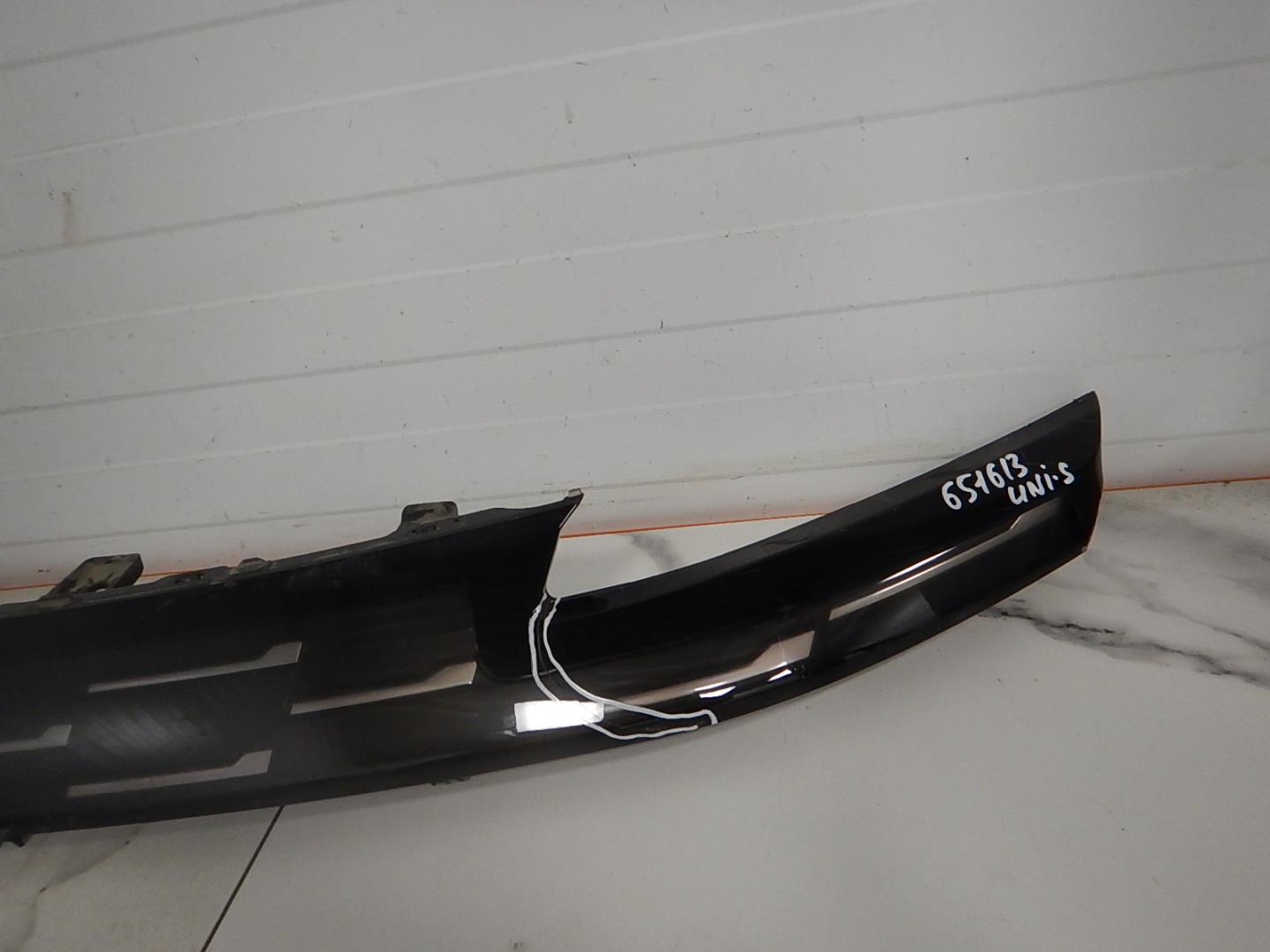 Накладка переднего бампера