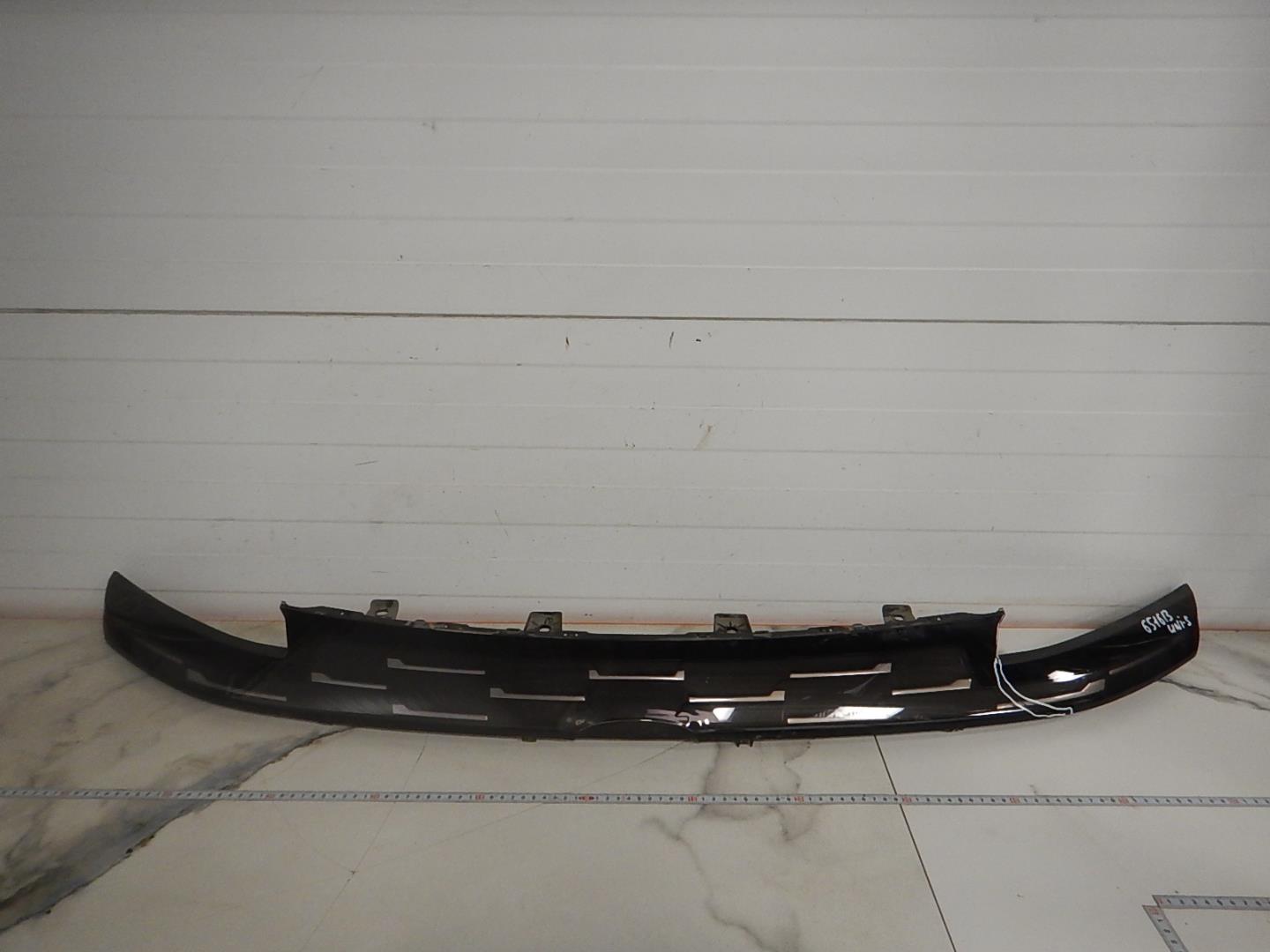 Накладка переднего бампера