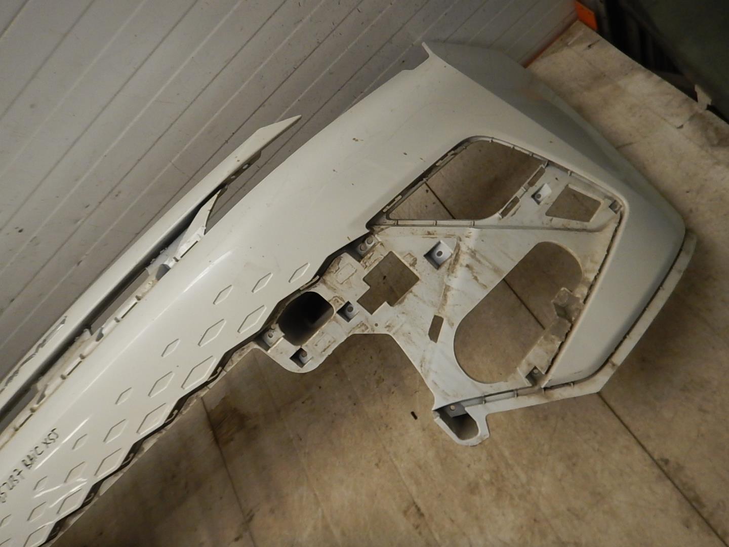 Бампер передний